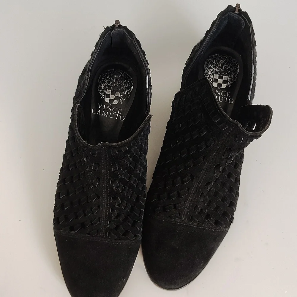 Vince Camuto vince camuto